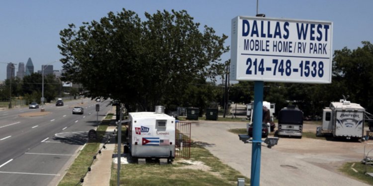 Deadline to vacate West Dallas