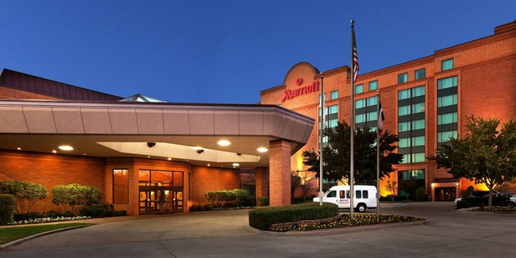 DFW Airport Hotel near Irving